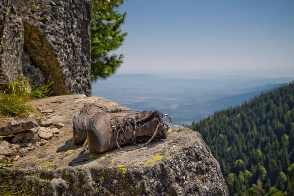 How To Buy Hiking Boots (You Want The Best!)