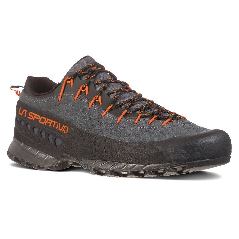 6 Best Women's & Men's Trail Shoes For Hiking