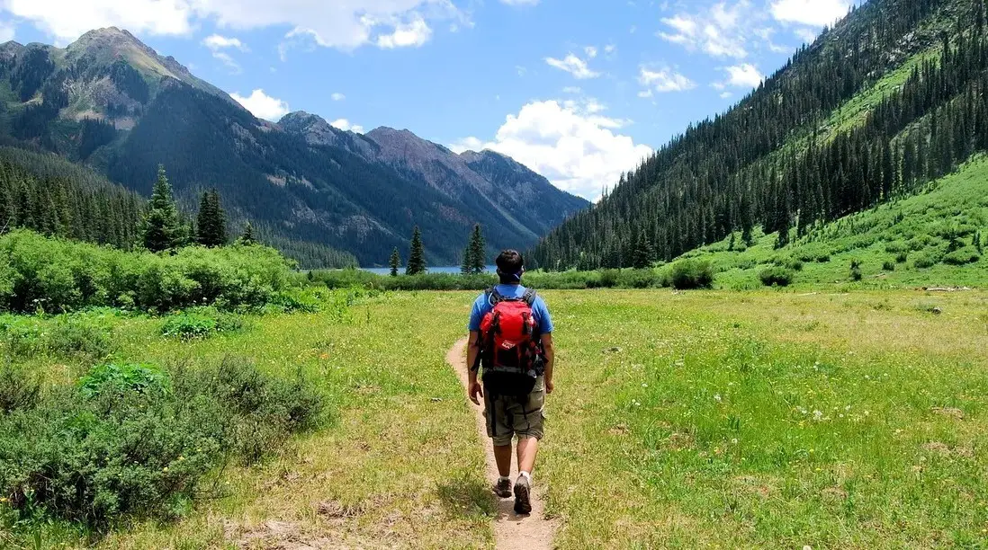Best Osprey Backpack for Day and Overnight Hikes